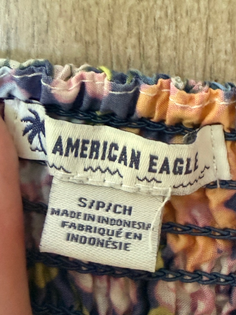 AEO Resort shorts Blue flowers with smocked waist size Small - Picture 5 of 8